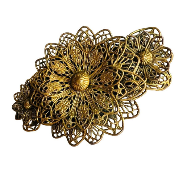 Antique brass gold filigree antique Victorian Brooch Pin - Picture 2 of 5